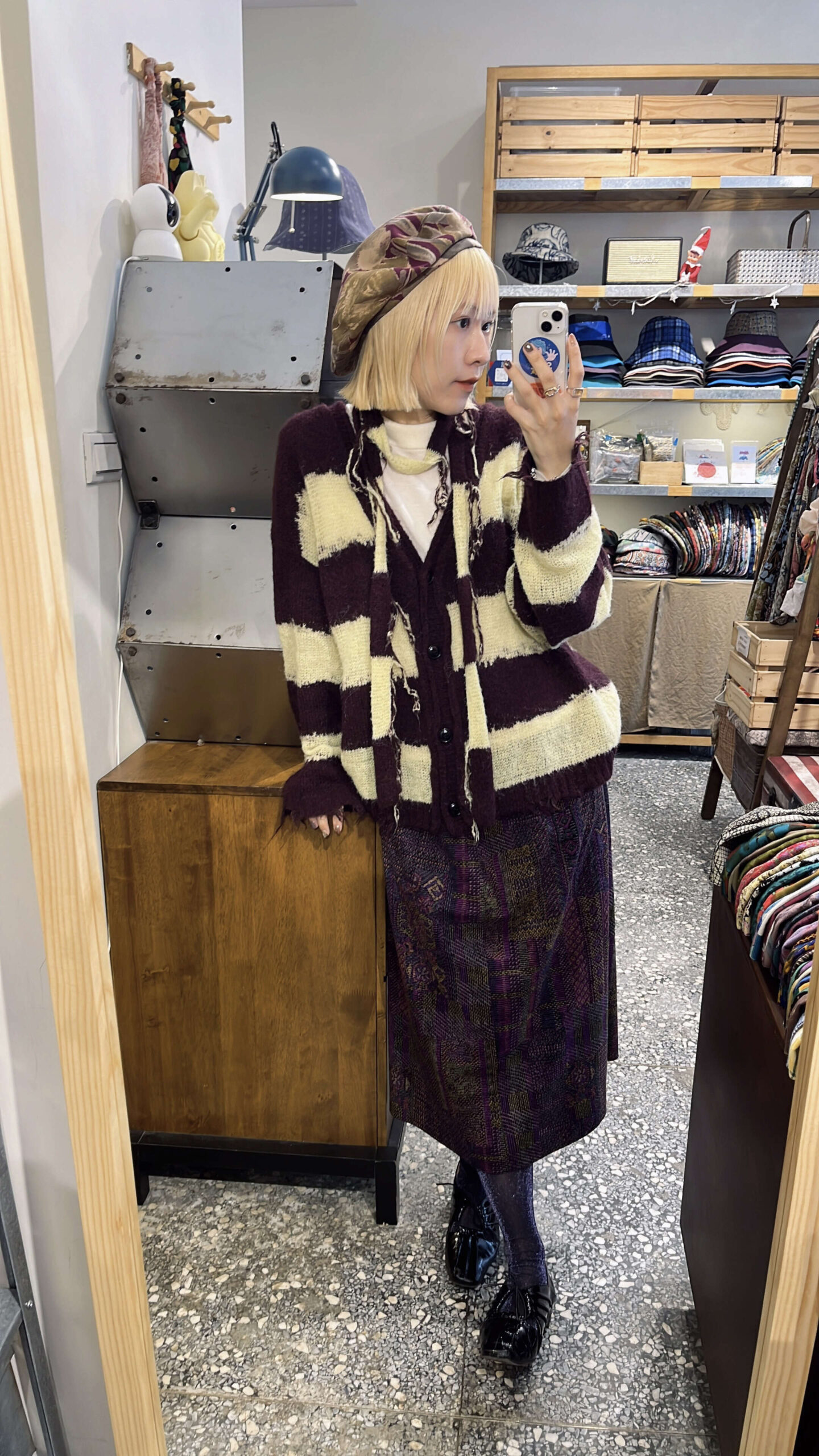 900084 (1) 900084 (1)