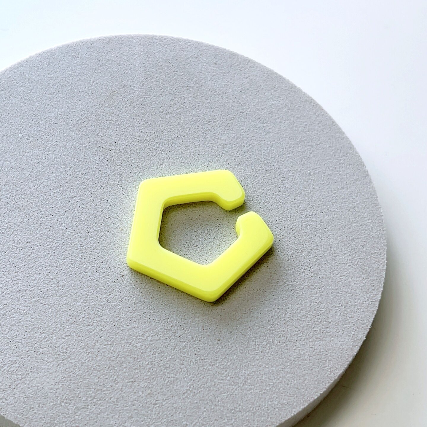 e83 pentagon yl 1 e83 pentagon yl 1