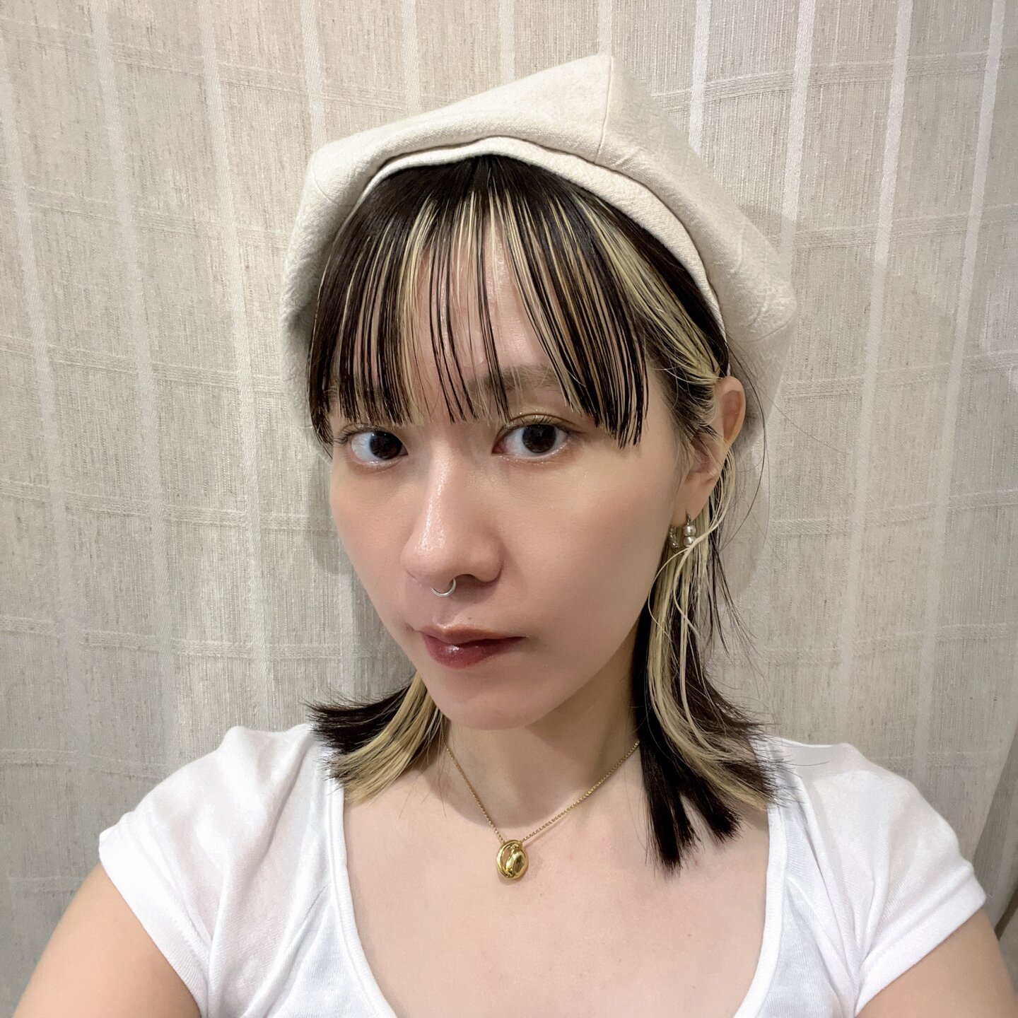 b100402 1 2 b100402 1 2