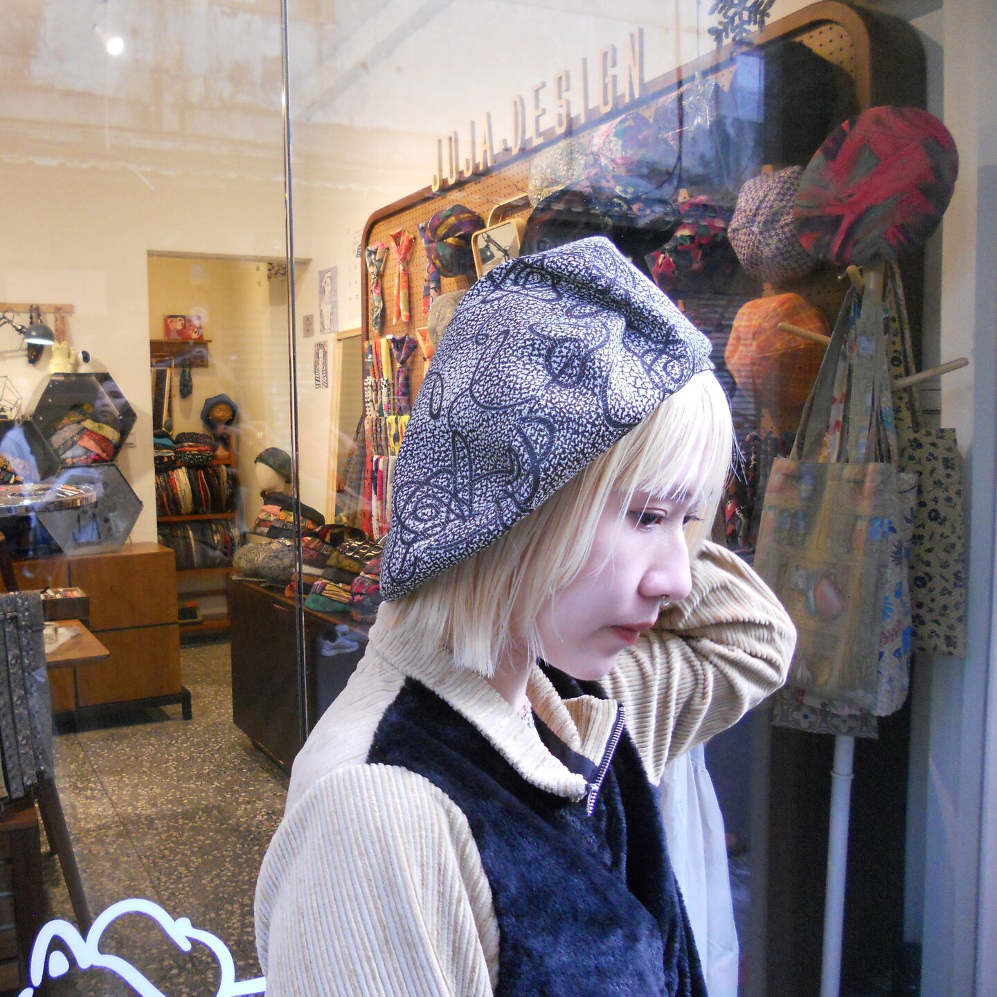 v700170 10 v700170 10